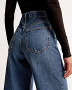 Oleva Aria Wide-Leg Dark Blue lifestyle