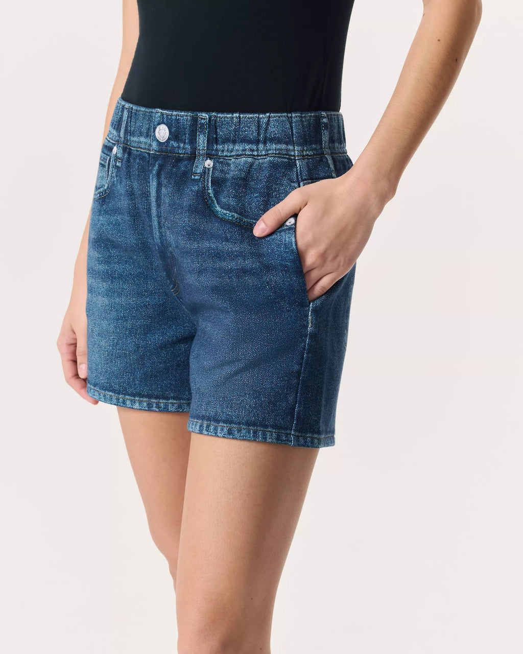 Oleva Denim Sweatshorts dark blue detail